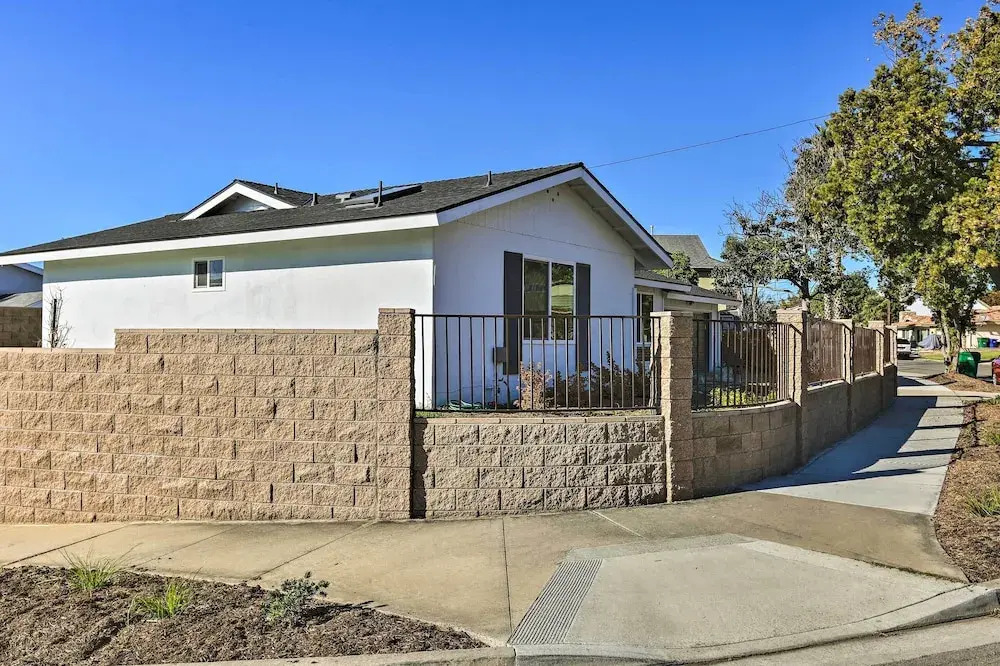 Oceanside Home w/ Patio & Grill, Walk to Beach!