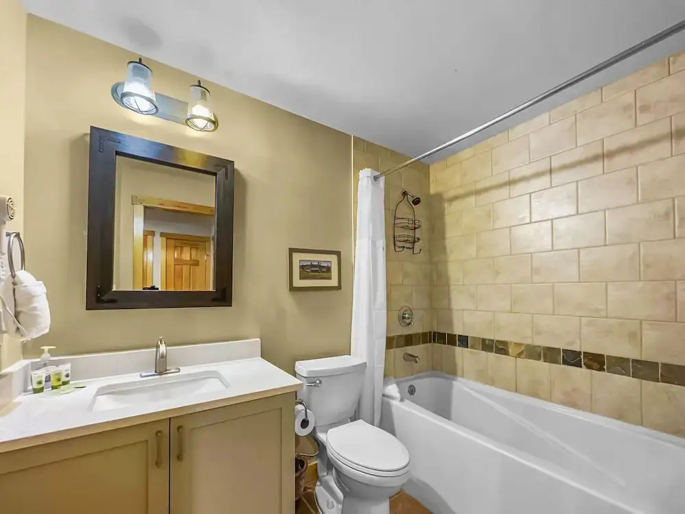 Luxury Remodeled Passage Point Condo - Short Walk to Lifts - Incredible View - PP403 by Redawning