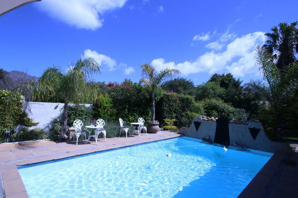 Paradiso Guesthouse & Self-catering Cottage