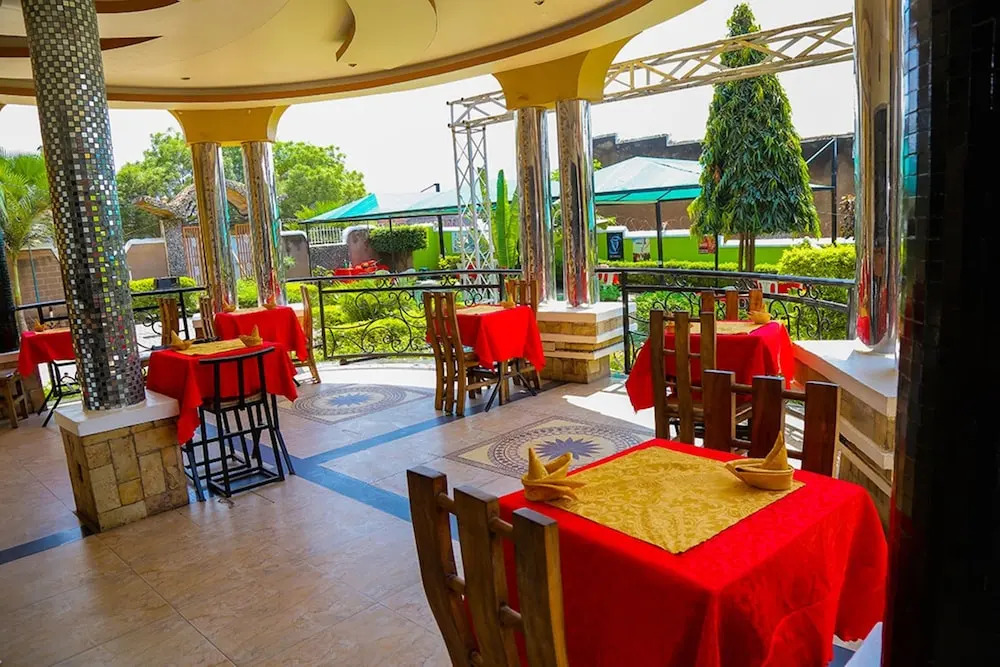 Kamwe kamwe hotel
