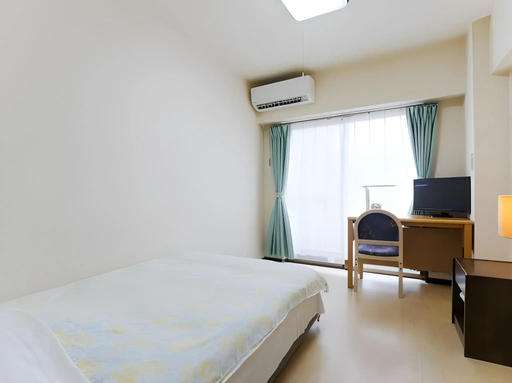 Business Inn Grandeur Fuchu