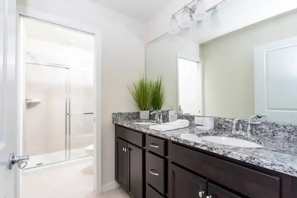 New Fun Family Getaway - Super Cute Home