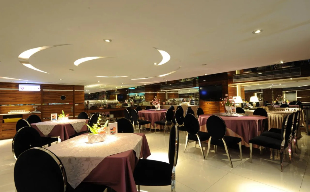 Wonderful Hall Hotel