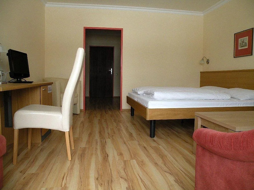 Hotel Reitzentrum Hausruckhof e U