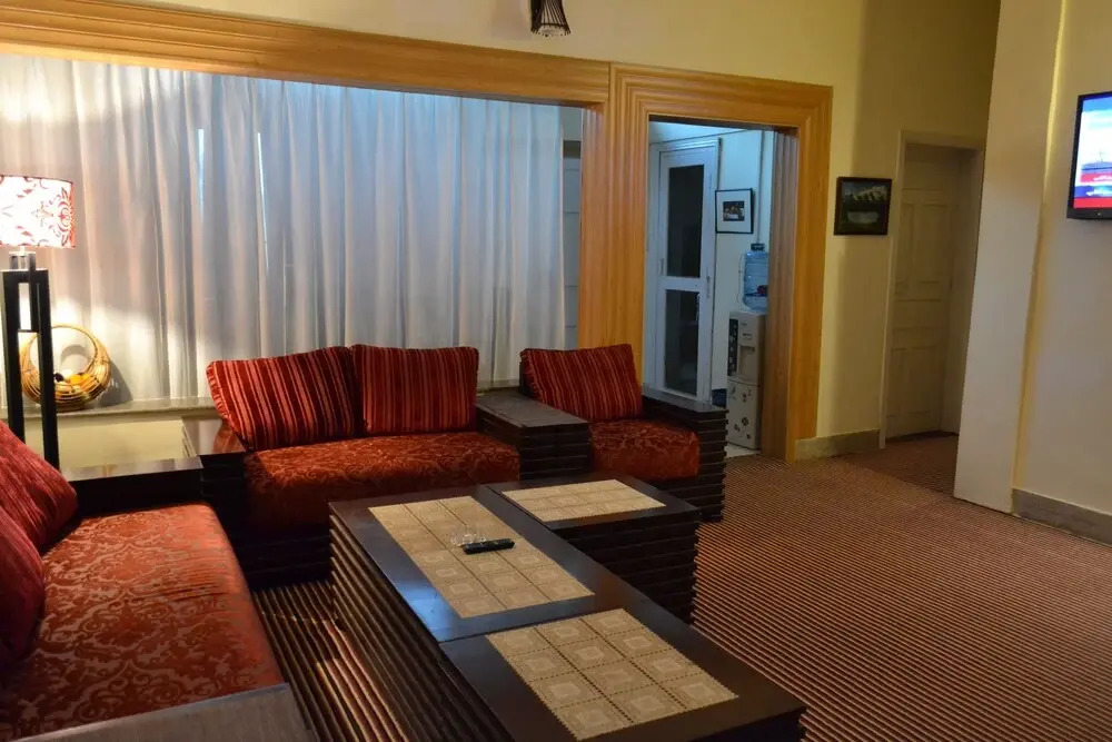 West End Lodges