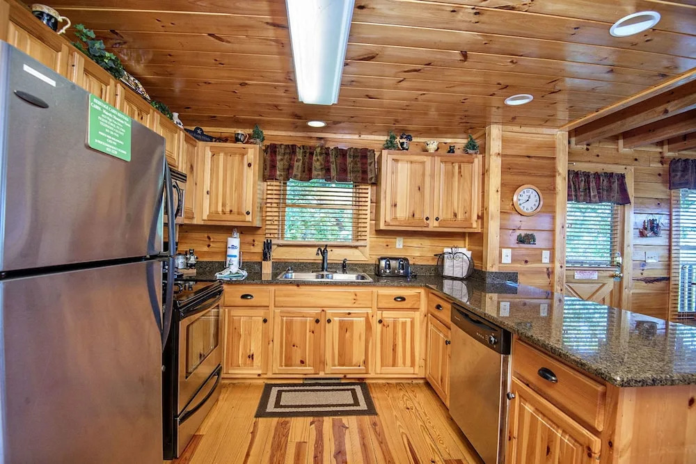Majestic Mountain View - Great Location! - Convenient to Everything! cabin