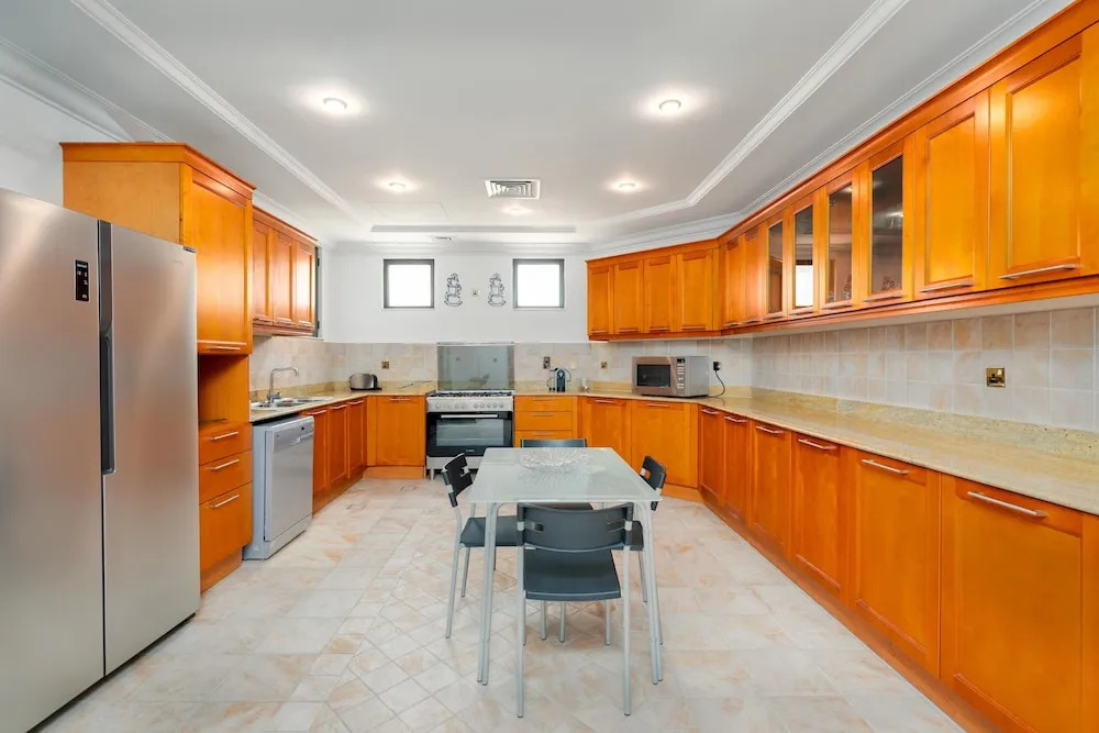 Exclusive 4BR Villa w Private Pool Beach