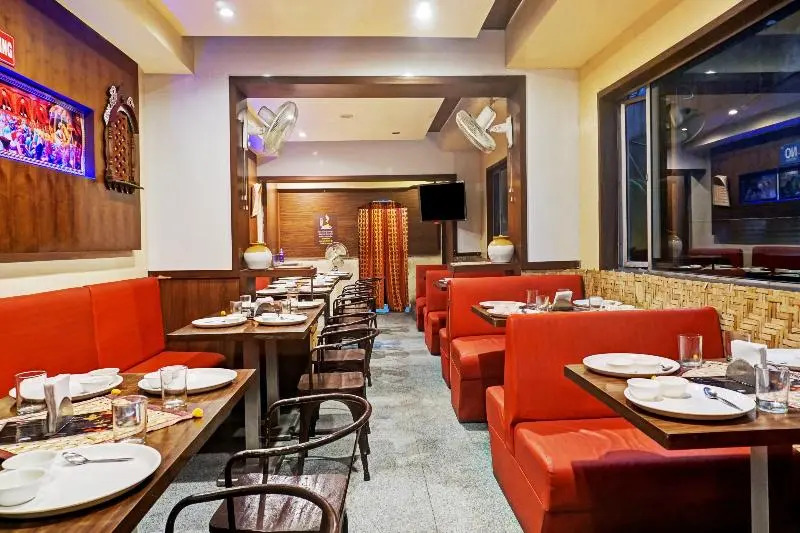 Rapid Lakme Executive Hotel