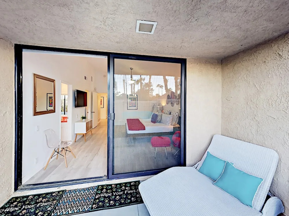 N De Anza - 2 Br Townhouse