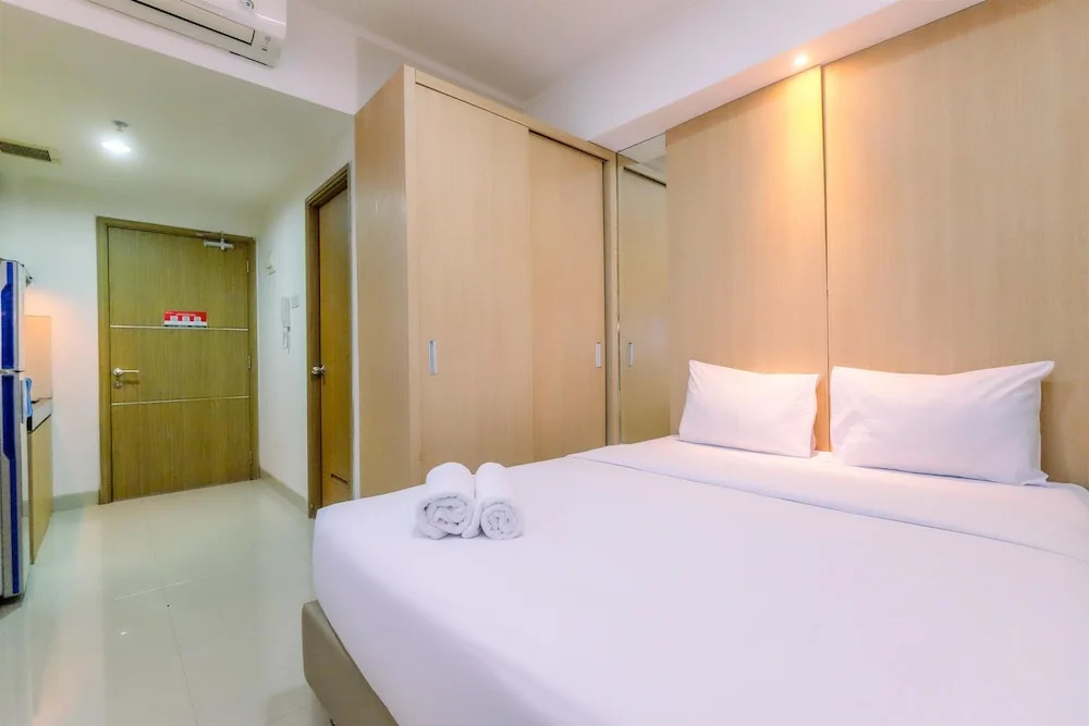 Best Deal And Cozy Studio Oasis Cikarang Apartment