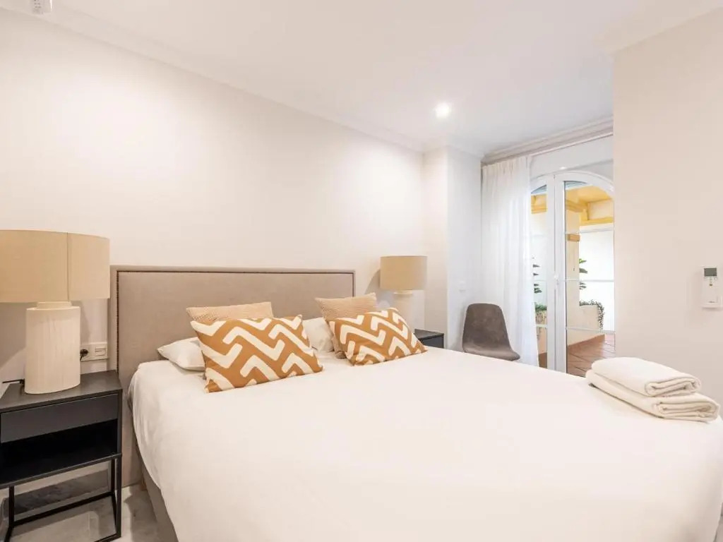 Señorio de aloha 3 bedroom duplex within walking distance to Puerto Banus
