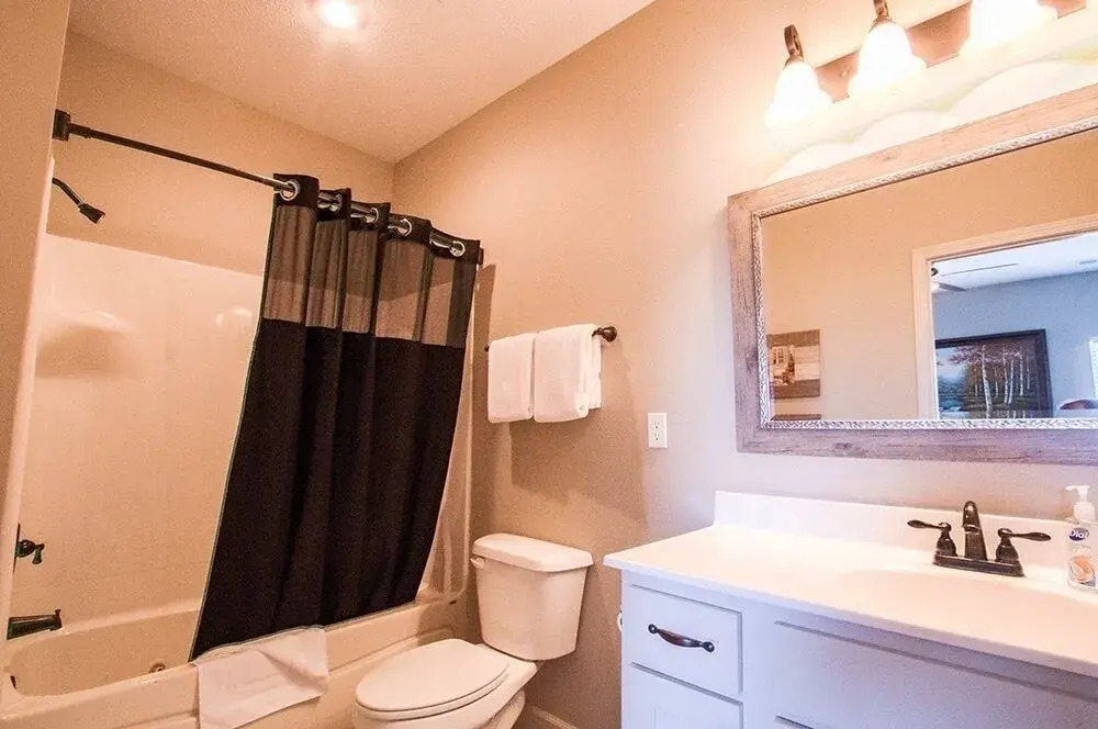 Whole In One 12 Bedroom Condo