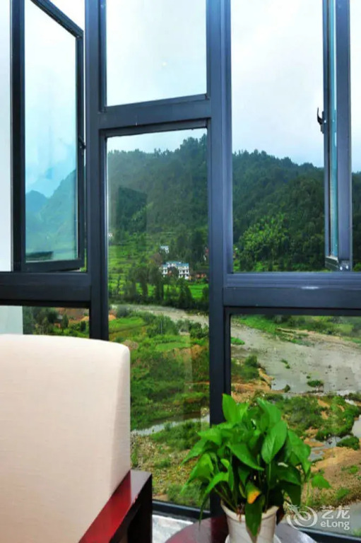 Guoshun Holiday Hostel