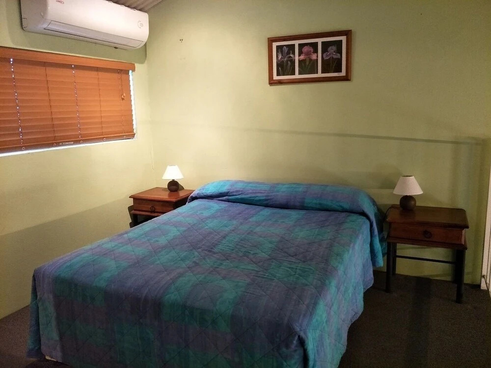 Ash Palms Motor Inn