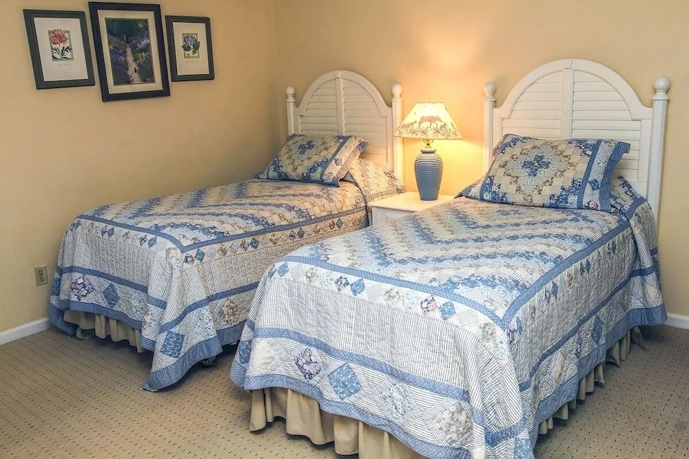 Fawn Valley Inn: 240 2 Bedroom Condo