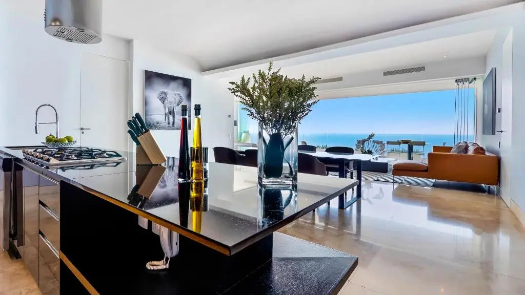 Avalon 801 Top Best 3BR Property Romantic Zone