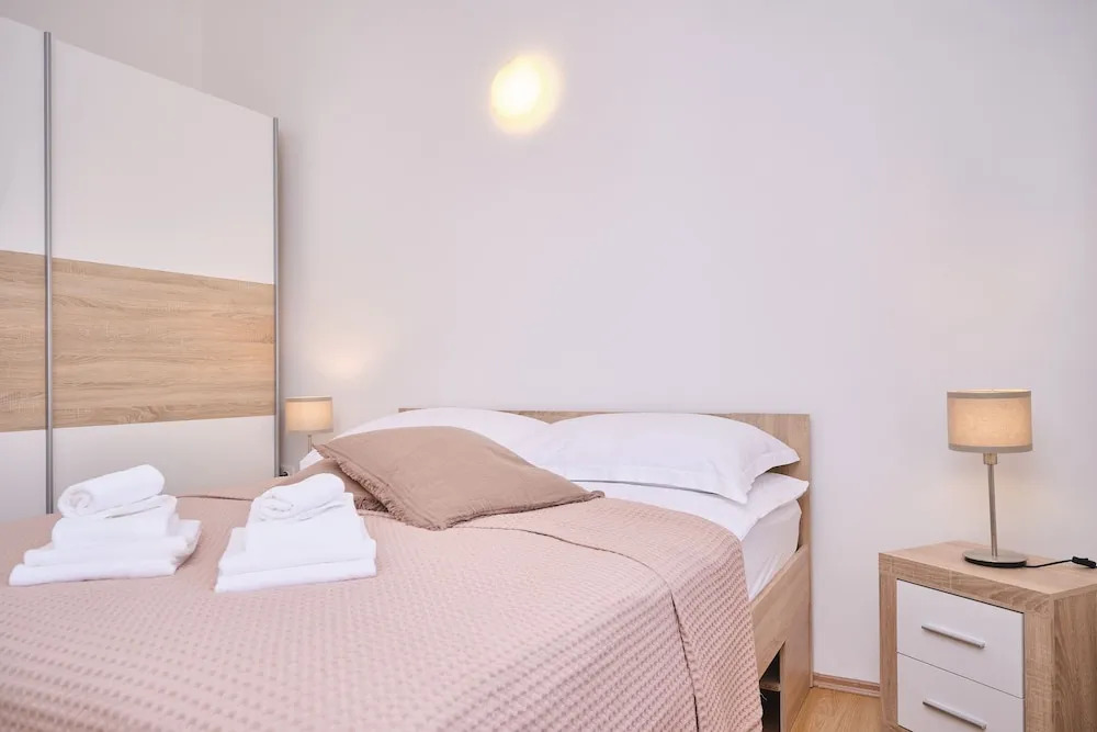Apartment Mark by Litto