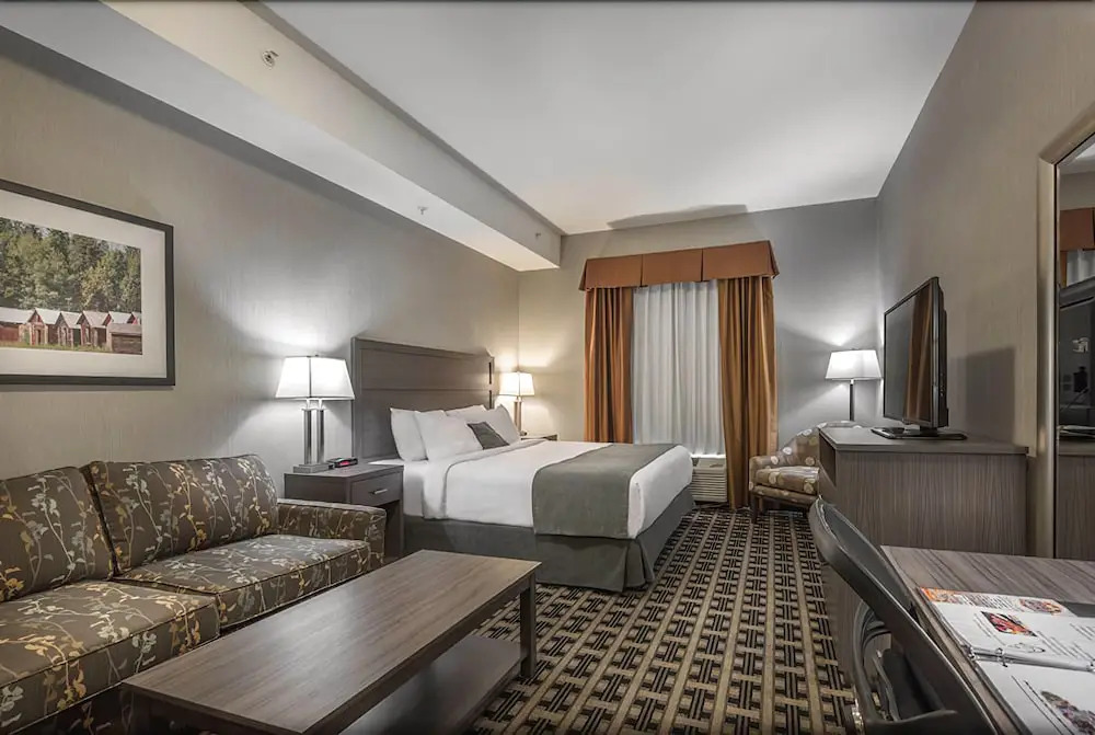 Timber Ridge Inn and Suites