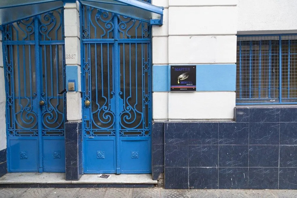 Master Hostel Borges