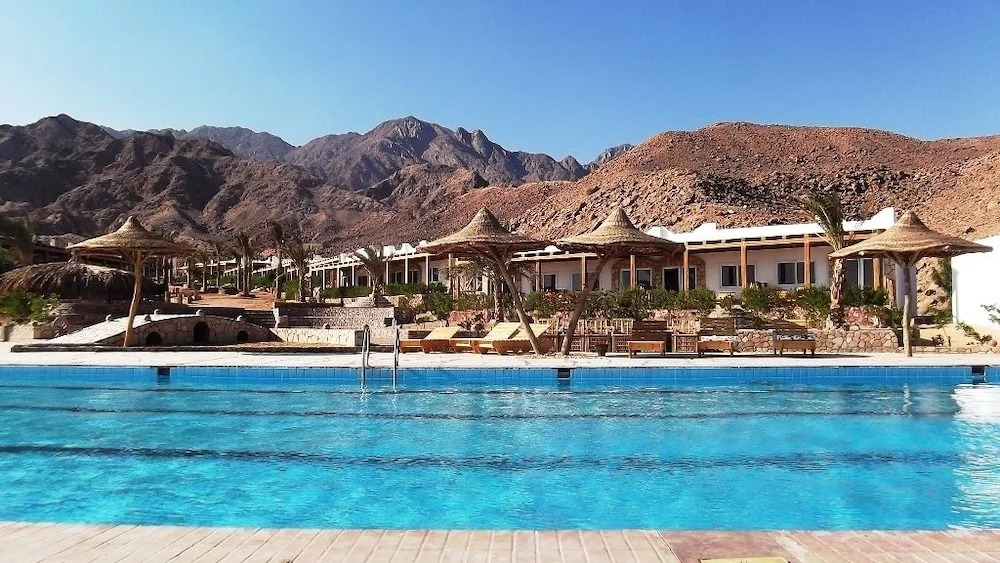 Canyon Estate Kite & Dive Beach Hotel Residence