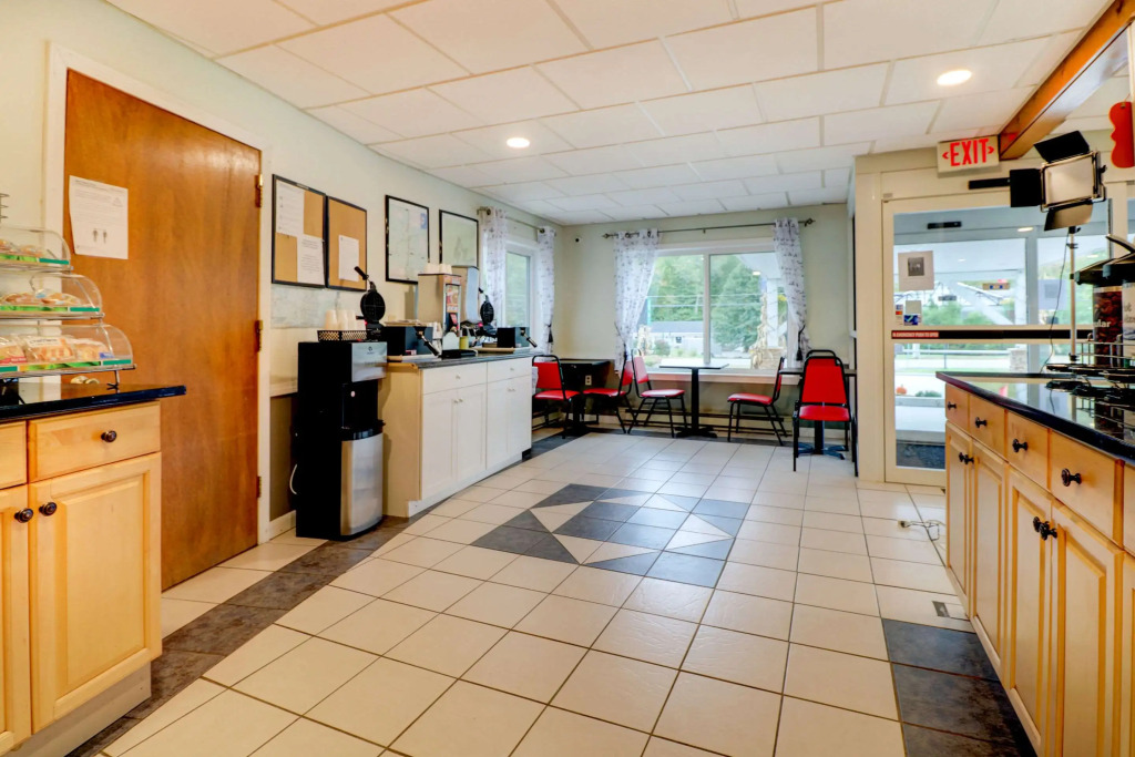 Quality Inn & Suites Lincoln I-93