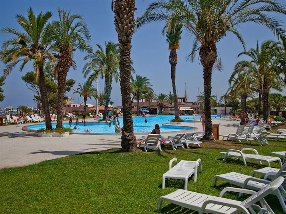 Tindari Resort & Marina Beach