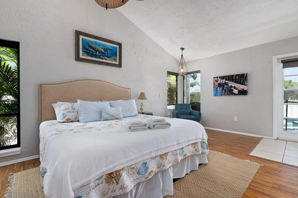 Private 4 Bedroom Pool Spa Home Located on Palma Sola Blvd 4 Home by Redawning