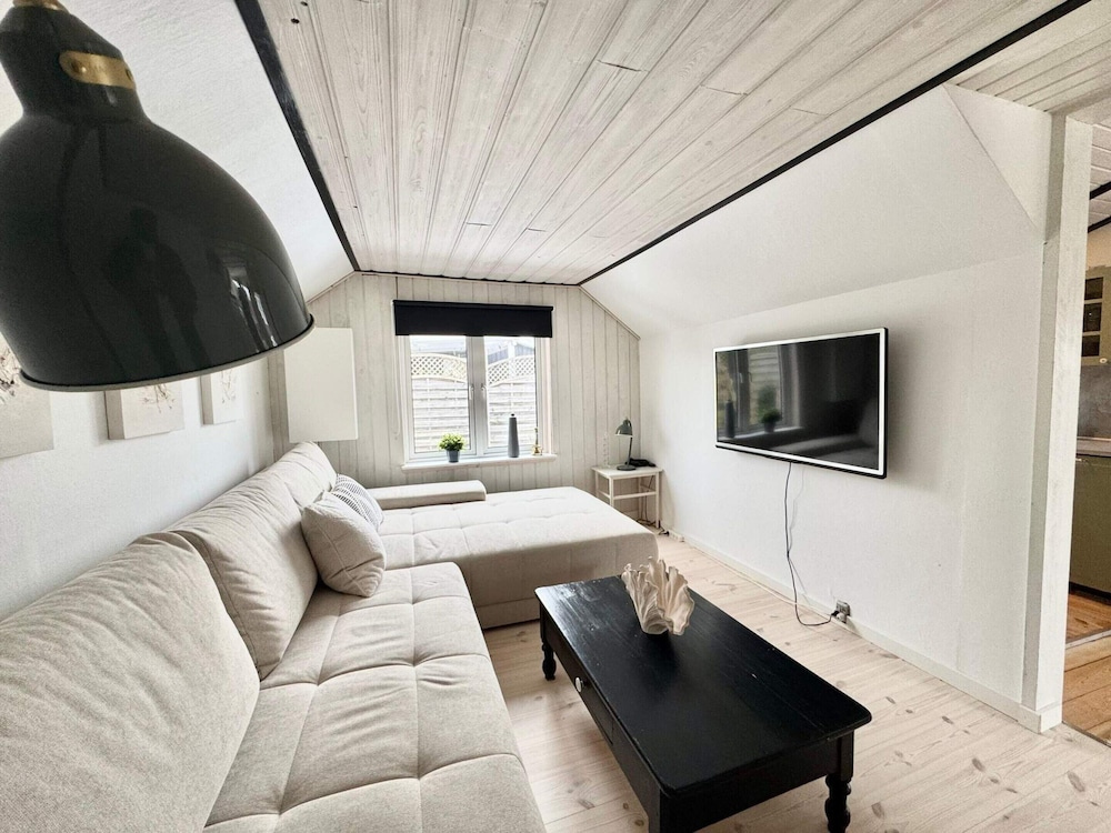 6 Person Holiday Home in Ronde