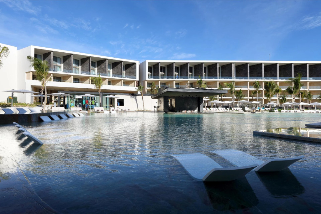 TRS Coral Hotel