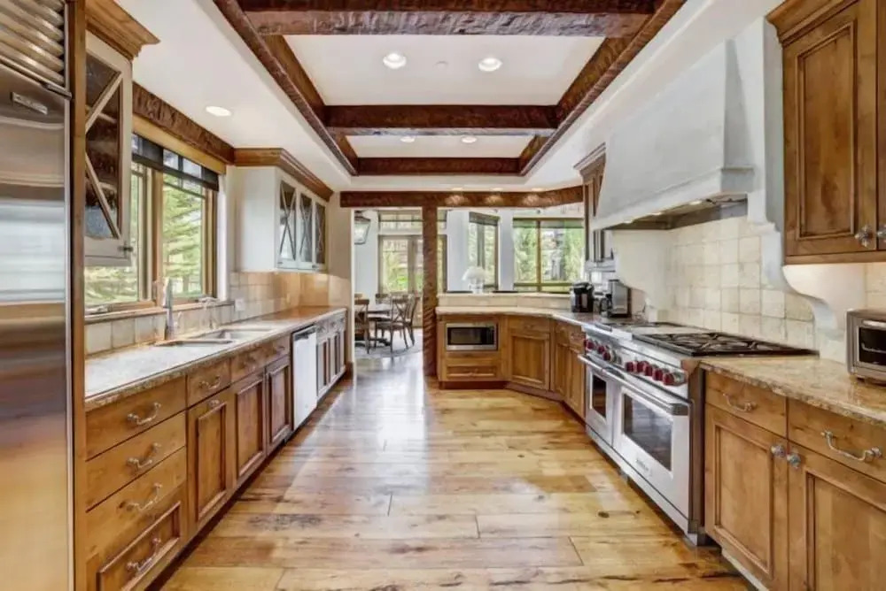 5 Bedroom Luxury Townhome In Lionshead Village