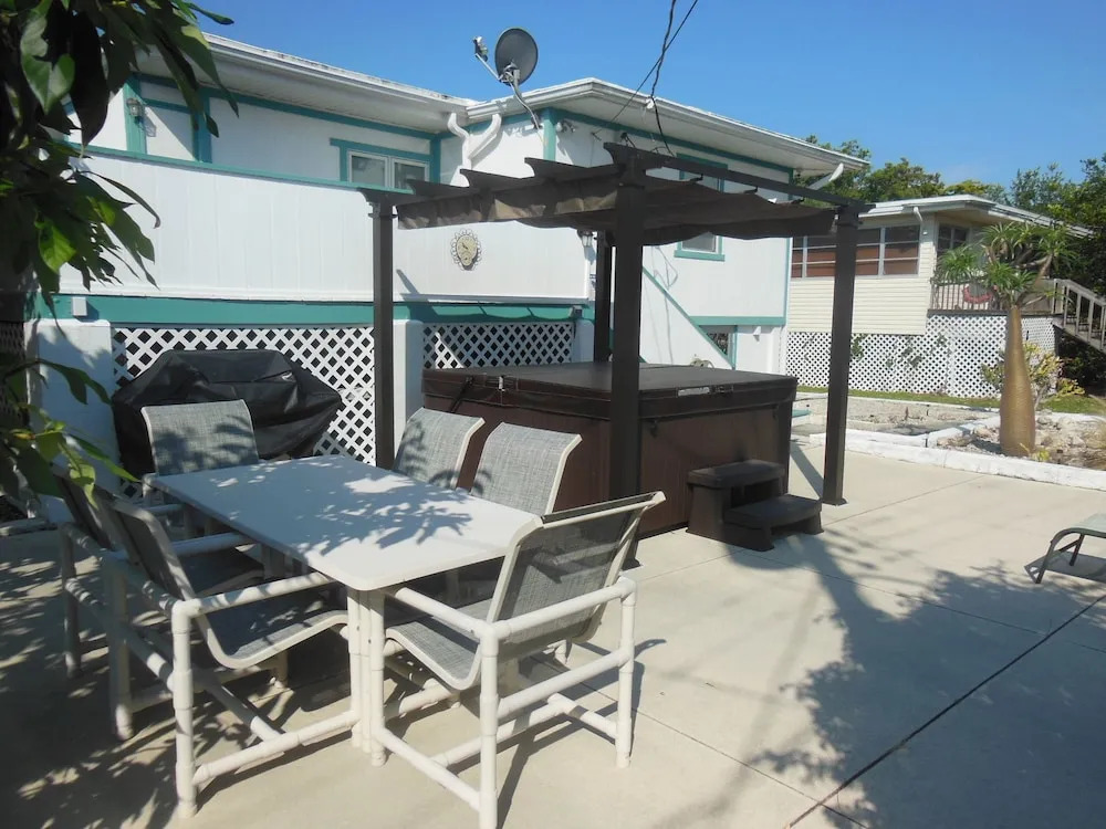 4805 Estero Blvd.