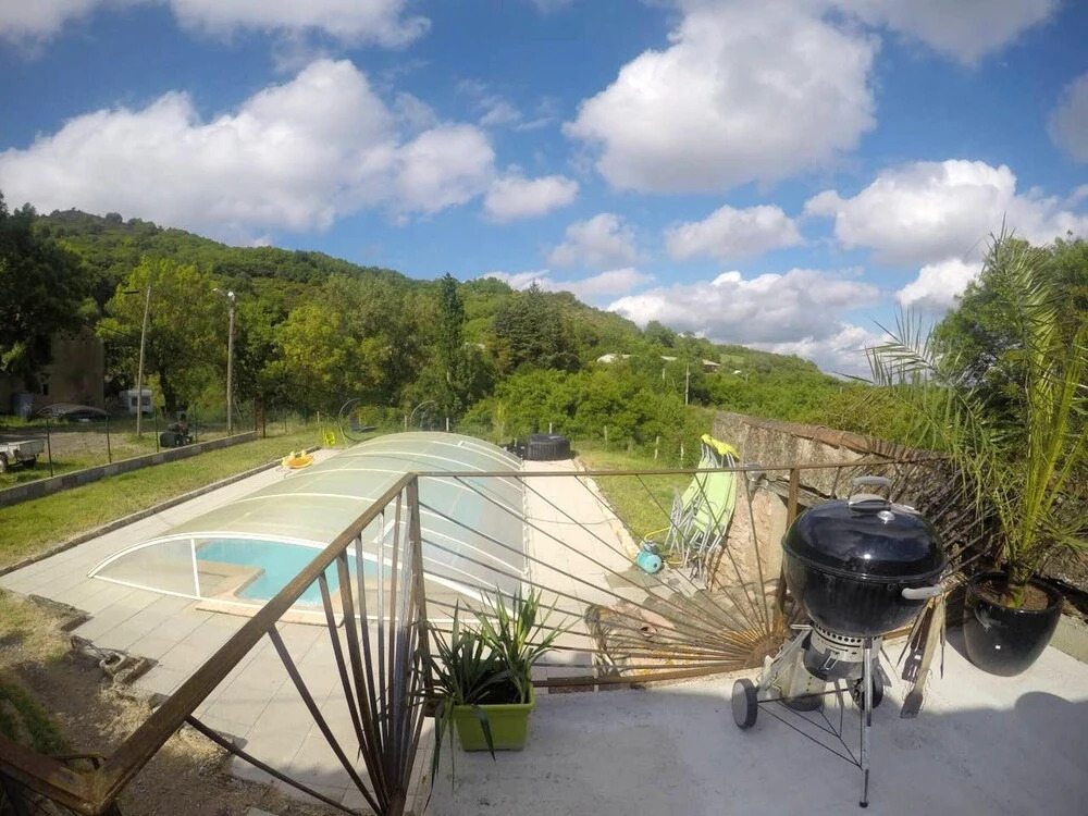 House With 2 Bedrooms in Octon , With Shared Pool