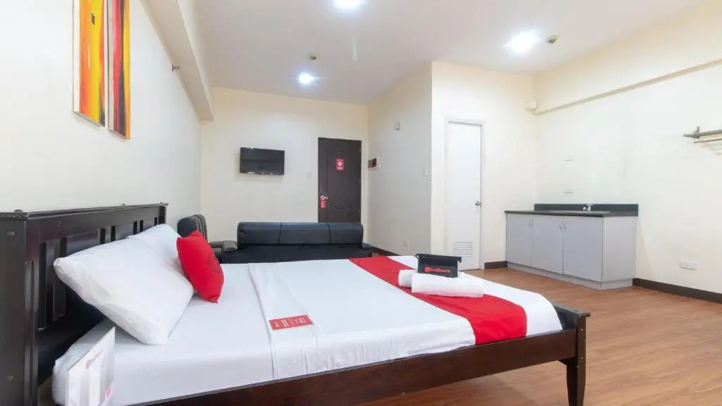 RedDoorz near SM Manila