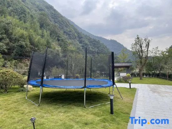 Tianmu Mountain Qingyujuju