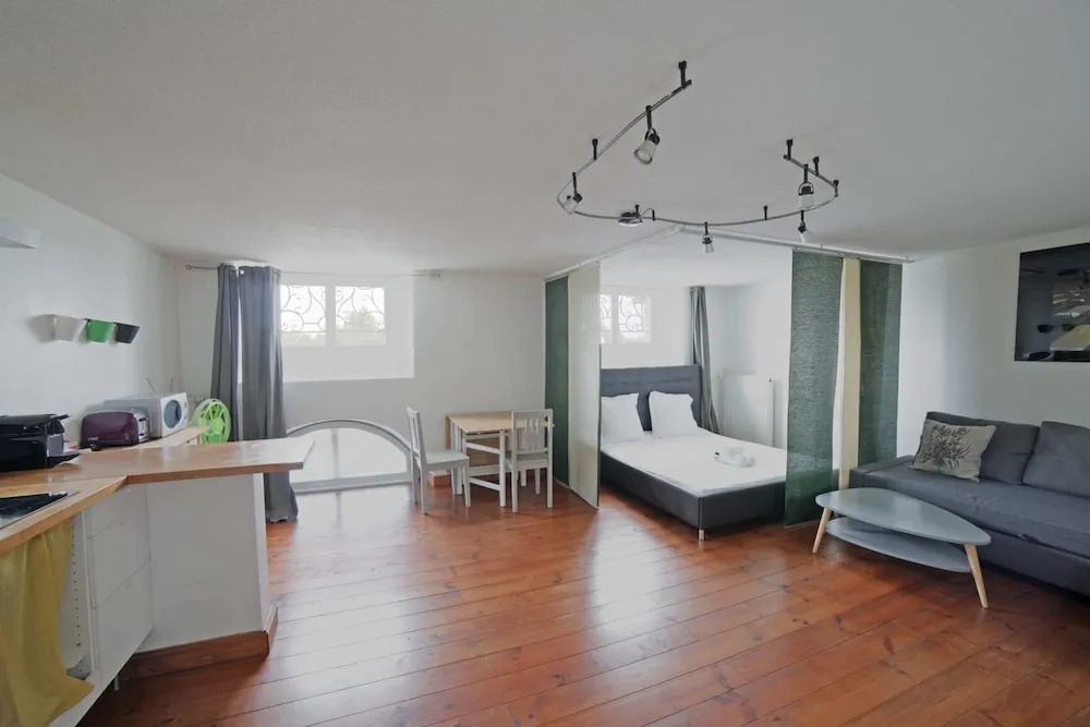 Nice Studio of 37m ² Center