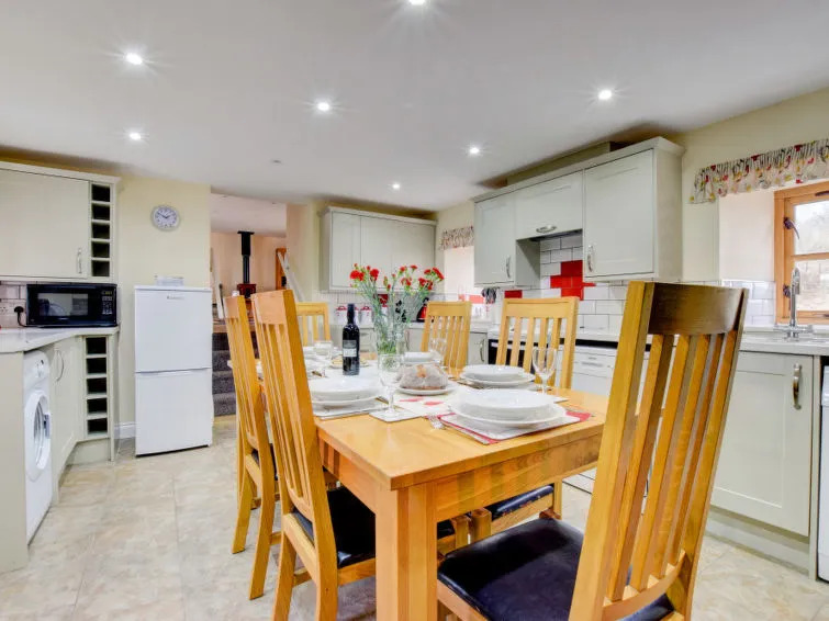 Holiday Home Bwthyn yr Onwydden