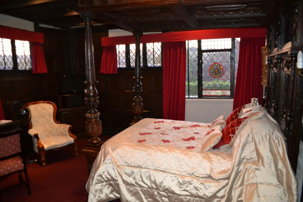 Mermaid Inn