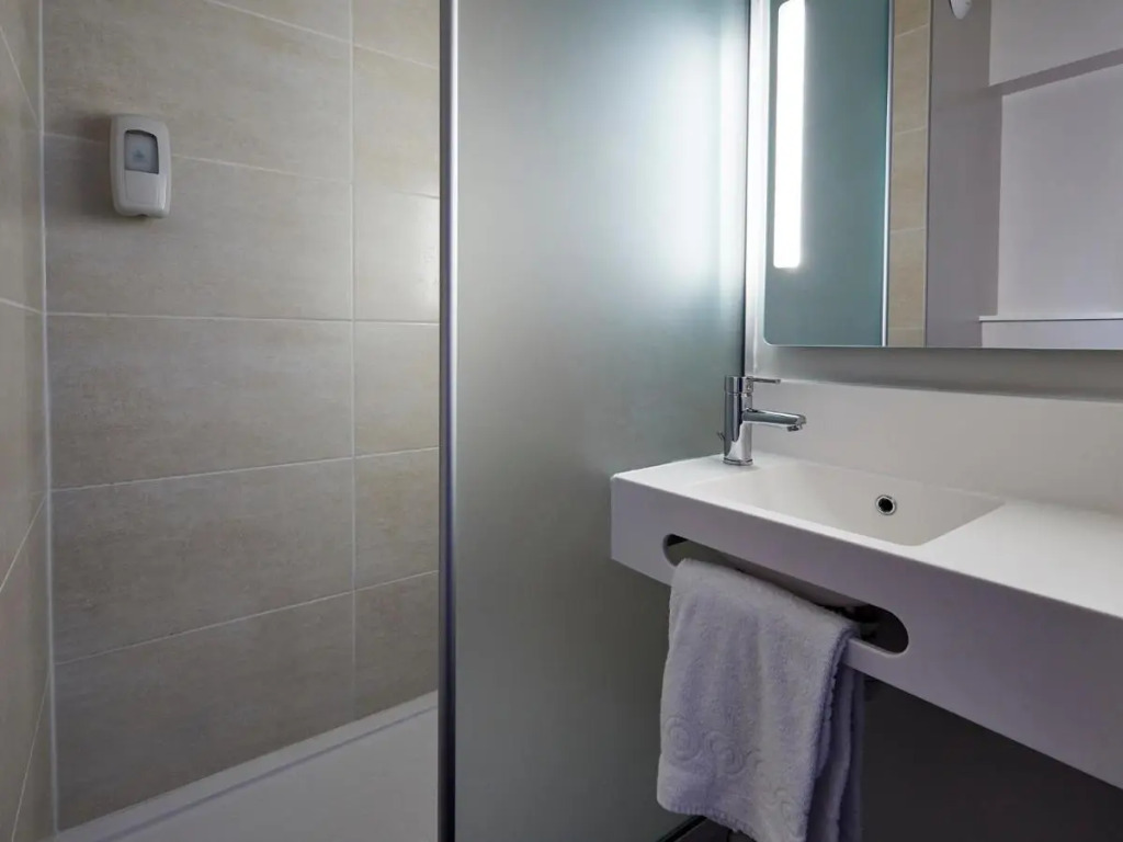 B&B HOTEL NANTERRE Rueil-Malmaison