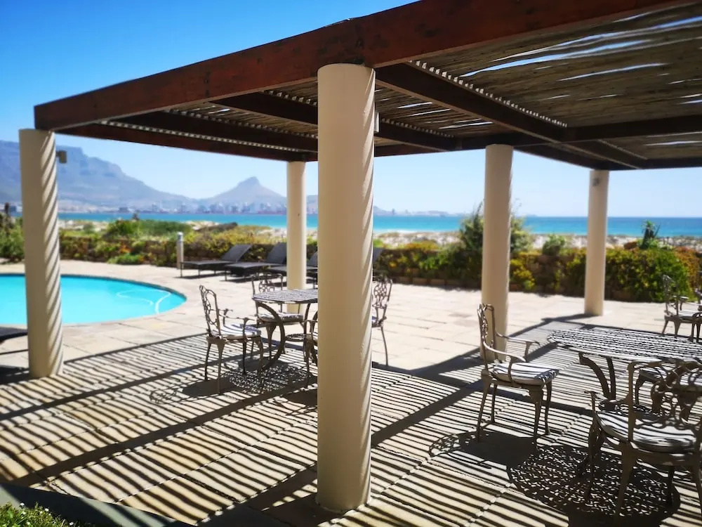 Family Cape Town Beachfront Apartment