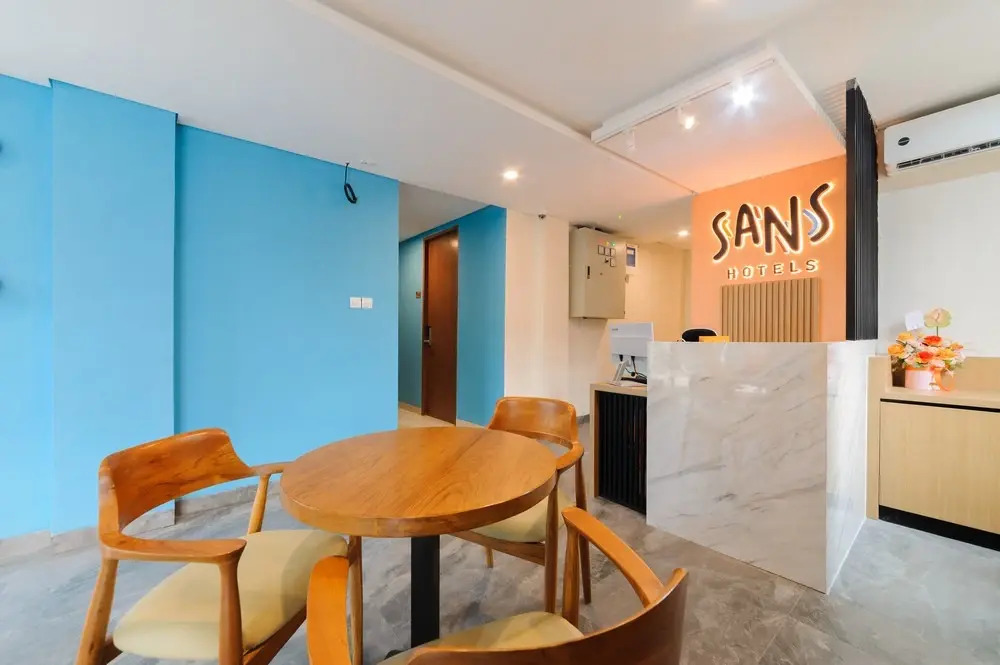 Sans Hotel Pesona Bekasi