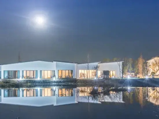 Heming Pavilion Heyingli