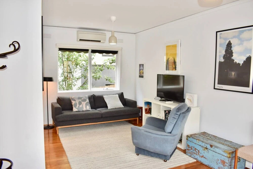 Charming 1 Bedroom Apartment in Leafy Green Hawthorn