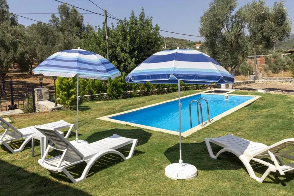 House With Garden and Private Pool in Bodrum