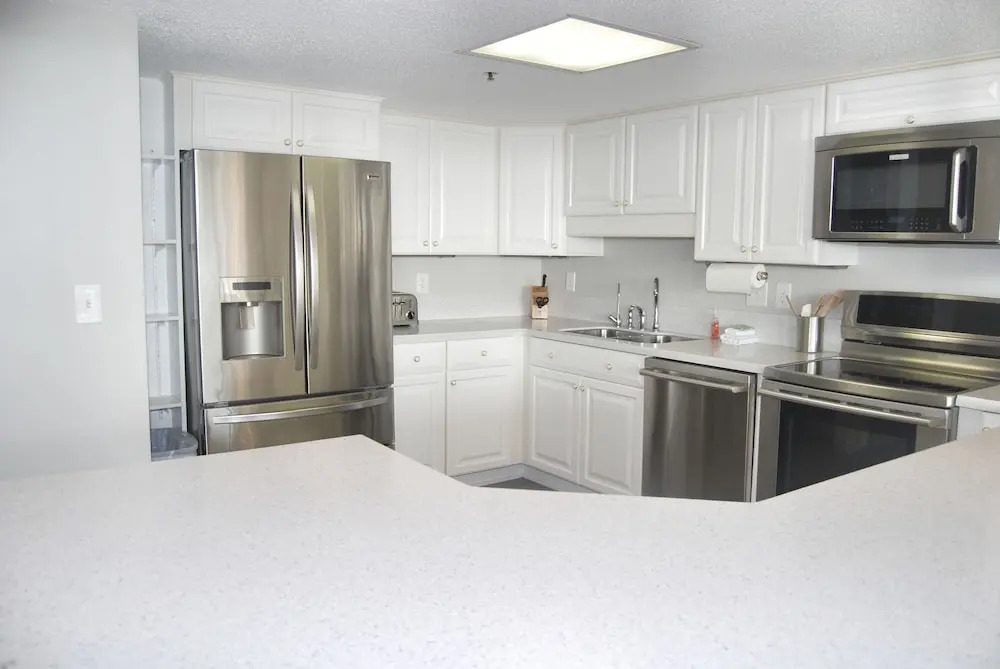 NORTH HAMPTON 1105 3 BEDROOM 3 BATH OCEAN VIEW Condo by RedAwning