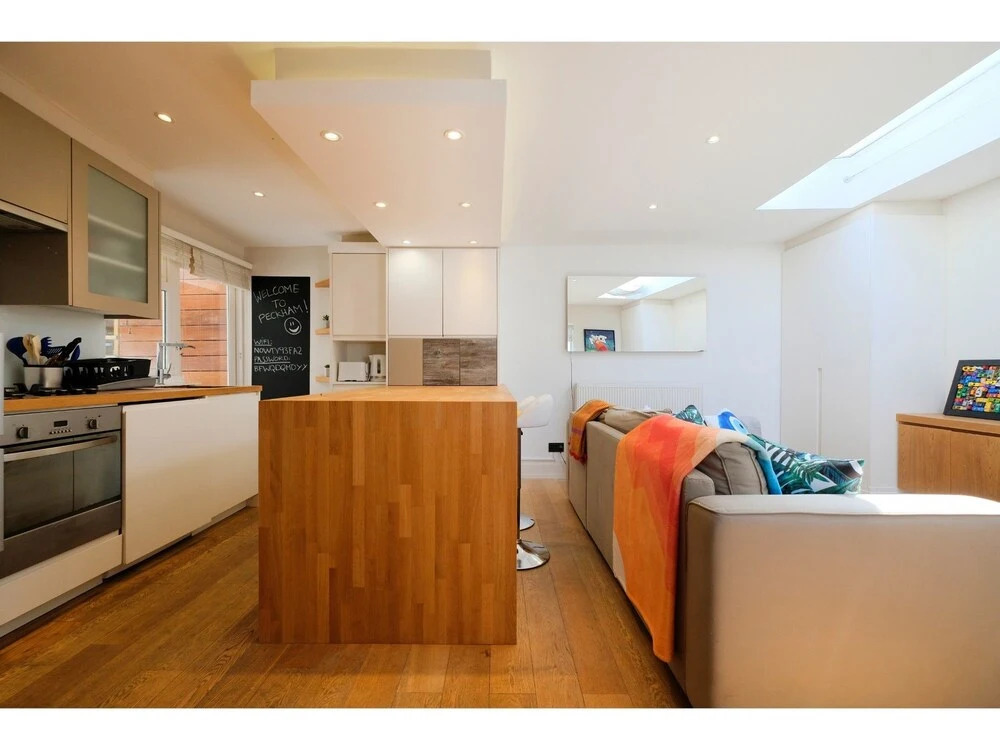 Modern, Newly Furnished Flat for 4 in Peckham