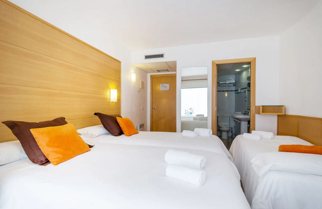 Hotel & Diving Les Illes