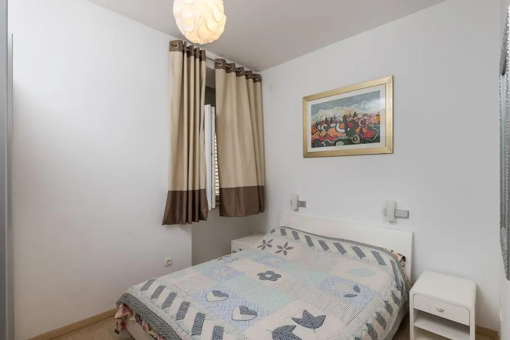 Apartment Van Gogh