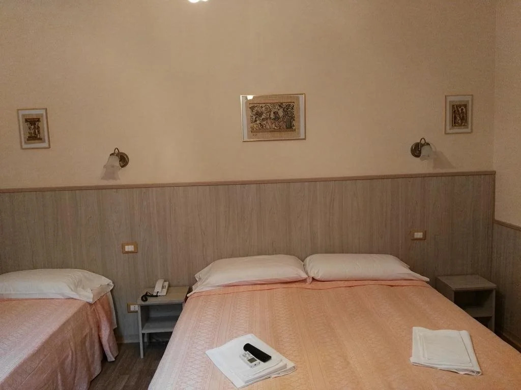 Hotel Megan