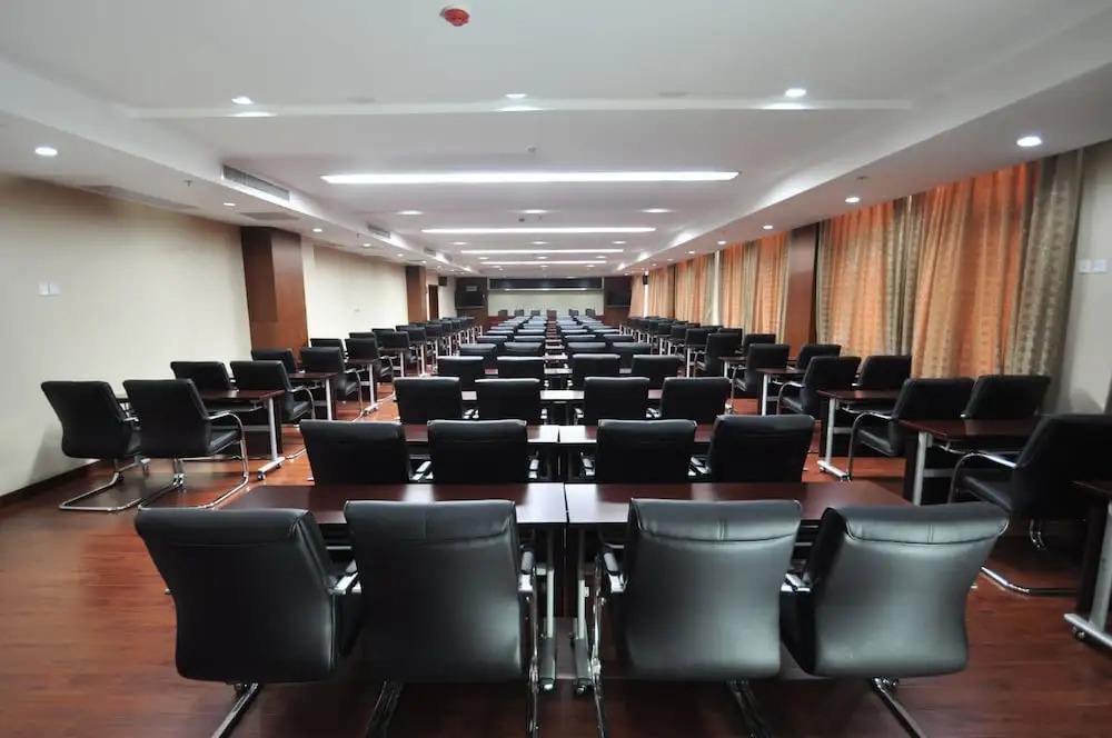 Wuhan Guochuang Chuyuan Donghu Hotel