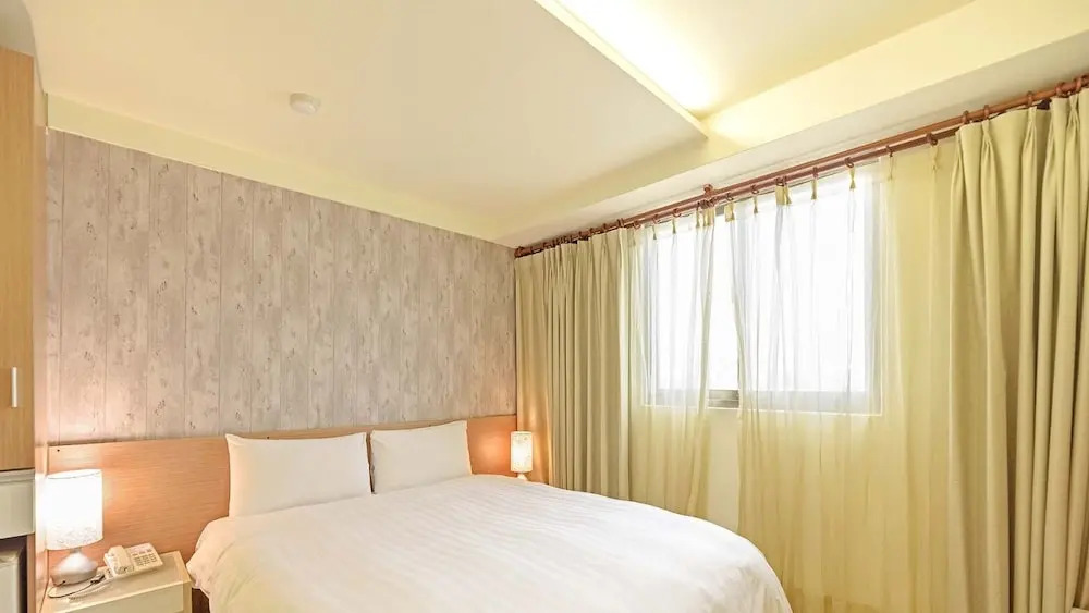 Huaxin Hotel